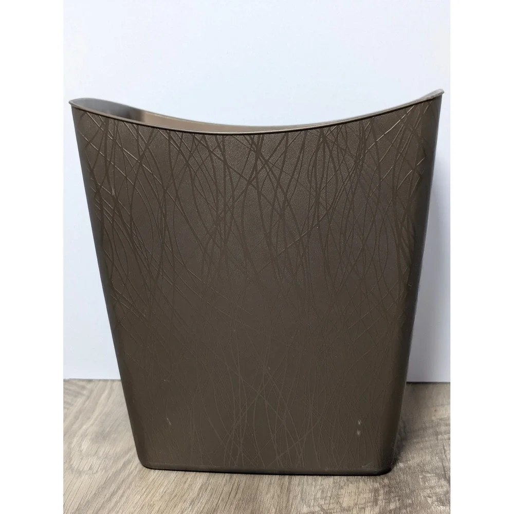 Hefty Decorative Willow Textured Plastic Wastebasket TrashCan Bronze/Brown 3.5gl